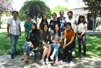 Aiesec Gönüllüleri Tepebasi'nda