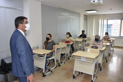 Baskan Çelik SEGEM Ögrencilerini Tebrik Etti