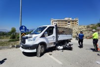 MOTOSİKLET SÜRÜCÜSÜ - Kazaya Karisan Sürücü Aracini Birakip Kaçti