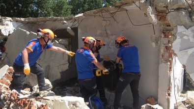 Kirklareli'nde Deprem Tatbikati Yapildi