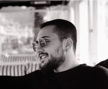 Motosiklet Tutkusu Erkek Hemsirenin Sonu Oldu