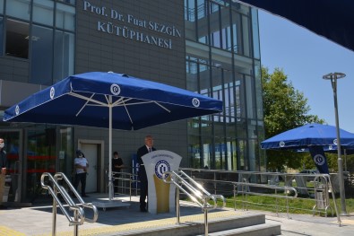 Prof. Dr. Fuat Sezgin, Usak Üniversitesinde Anildi