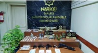 NARKOTIK - Sakarya'da Bir Ayda 10 Kisi Uyusturucudan Tutuklandi