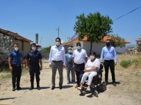 EMNİYET AMİRİ - Selendi'de Engelli Vatandaslara Tekerlekli Sandalye Destegi