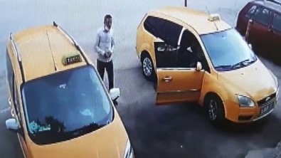 'Vatan-Bayrak' Diyerek Yasli Çiftin 160 Bin Lirasini Dolandirdi