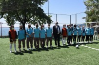  FUTBOL - Yeni Tesis Salvarspor - Yazmalispor Maçiyla Açildi