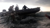 SAROZ - Youtube Kanali Için Video Çekerken Denizin Ortasinda Firtinaya Yakalandi