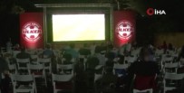 Euro 2020 Final Maçi Kurulan Dev Ekranda Izleniyor