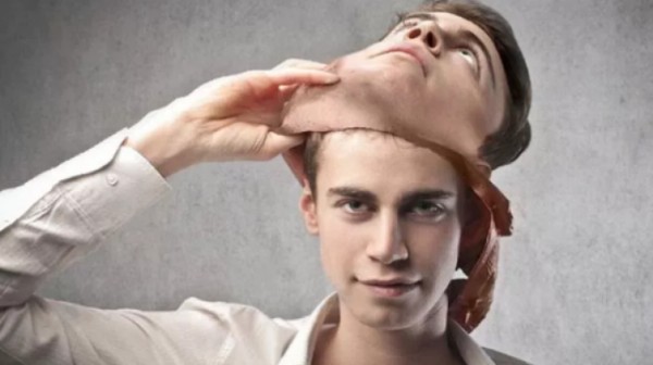 Mitomani Hastalığı Nedir? Mitomani Belirtileri Nelerdir? Yalan Söyleme Hastalığı