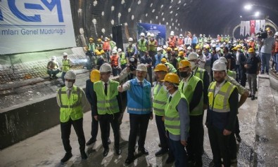 Raylı sistemlerde müjde! Bakan Karaismailoğlu böyle duyurdu...