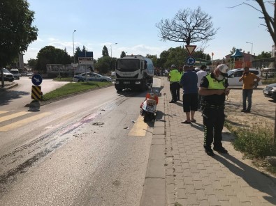 Edirne'de Otomobil Ile Motosiklet Çarpisti Açiklamasi 2 Yarali