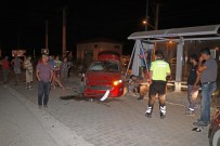 Fethiye'de Otomobille Kamyonet Çarpisti Açiklamasi 2 Yarali