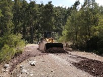 Kemer'de Yayla Yollarina Bakim Çalismasi