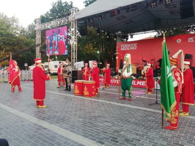 Beykoz'da Düzenlenen Anma Programinda 15 Temmuz Sehitleri Anildi