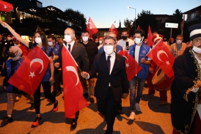 Düzce'de 15 Temmuz Demokrasi Ve Milli Birlik Günü Nöbeti