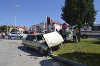 Tavsanli'da Trafik Kazasi Açiklamasi 2 Yarali