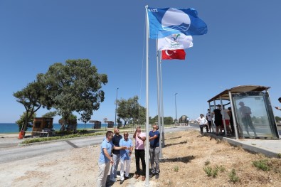 Kizilot Halk Plaji Mavi Bayrak Aldi