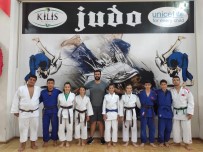 Salihli Belediyesporlu Judoculardan 4 Altin Madalya Haberi
