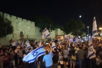 Fanatik Yahudiler, Dogu Kudüs'te Yürüyüs Düzenledi
