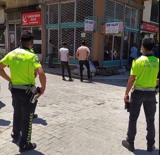 Bucak'ta Is Yerini Silahla Basip Alacagini Istedi