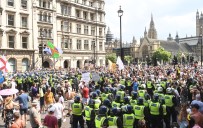 Londra'da Asi Karsitlarindan Protesto Açiklamasi 11 Gözalti