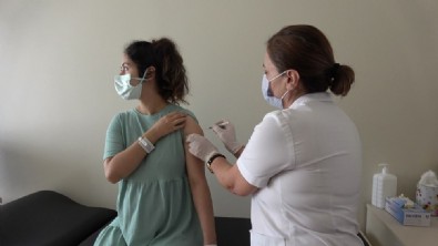 Sinovac'tan Sonra Biontech Olur mu? 2 Doz Sinovac Aşısından Sonra 1 Doz Biontech Aşısı Yapılır mı? Sinovac’tan Sonra Biontech Yapılır mı? Koronavirüs Aşısı Kısır Yapar mı?