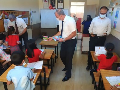 Aydin'da 177 Bin Ögrenci Karne Sevinci Yasadi