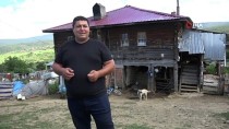 YENIKÖY - (Düzeltme) Istanbul'da 7 Bin Lira Maasi Birakti, Köyünde Çobanliga Basladi