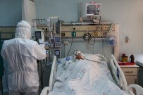 HINDISTAN - Hindistan'da Covid-19 Salgininda Can Kaybi 400 Bini Asti