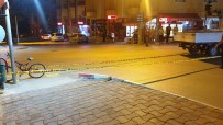 BİSİKLET - Kamyonetin Çarptigi Bisikletteki Çocuk Hayatini Kaybetti