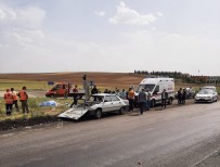 JANDARMA - Kirikkale'de Iki Otomobil Çarpisti Açiklamasi 1 Ölü, 2 Yarali