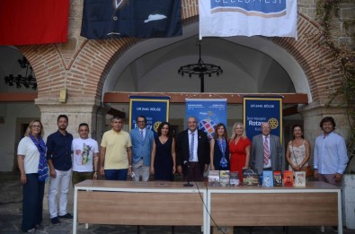 Kusadasi'nda 'Atatürk, Kabotaj Ve Deniz' Baslikli Söylesi Gerçeklestirildi