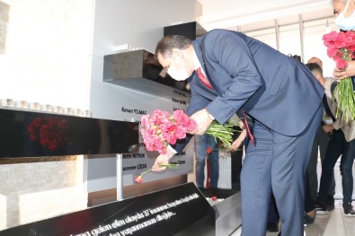 Madimak Olayinda Hayatini Kaybedenler Anildi
