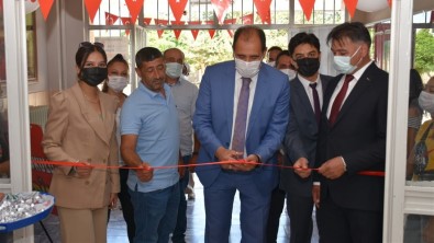 TÜBITAK 4006 Bilim Fuari Sergi Açilislari Devam Ediyor