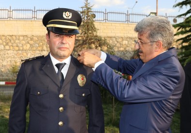 Van'da Terfi Eden Emniyet Personellerine Rütbeleri Törenle Takildi