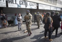 Güney Afrika'daki Protestolarda Can Kaybi 276'Ya Yükseldi