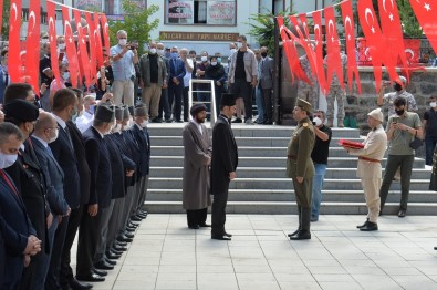 Tarihi Kongre 102 Yil Sonra Canlandirildi