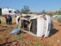 Gaziantep'te Otomobil Sarampole Uçtu Açiklamasi 2 Ölü