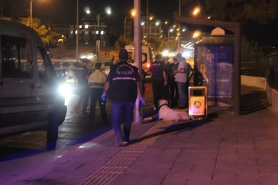 Sokak Ortasinda Öldürülen Hakan Durmaz Olayiyla Ilgili 2 Süpheli Yakalandi