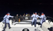 İzmir'de Yunanistan unsurlarınca Türk kara sularına geri itilen 388 sığınmacı kurtarıldı