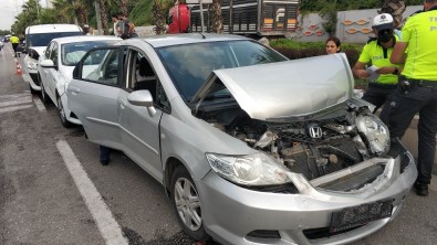 Samsun'da 4 Aracin Karistigi Zincirleme Kazada 1 Polis Yaralandi