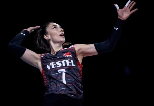 Hande Baladın'ın Milli Takım Başarıları Nelerdir? Hande Baladın Kimdir? Hande Baladın Kaç Yaşında? Hande Baladın’ın Boyu Kaç? Hande Baladın Evli mi? Hande Baladın'ın Oynadığı Takımlar
