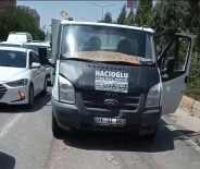 Batman'da Kamyonet Ile Otomobil Çarpisti Açiklamasi 2 Yarali