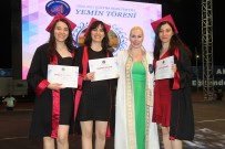 YEMİN TÖRENİ - Antalya'da, Üçüz Kardeslerin Tip Fakültesinden Mezuniyet Sevinci