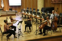 BODRUM BELEDİYESİ - Bodrum Belediyesi Meclis Toplantisinda Klasik Müzik Konseri Verildi