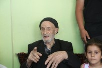 EMEKLİ - Covid-19'A Yakalanmayan 110 Yasindaki Mahmut Dede, Günde 2 Litre Kola Içiyor