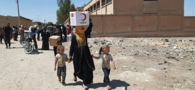 Idlib'deki Yetimlerin Yumurtalari Kizilay'dan