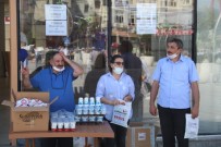 CUMHURIYET - Profesör Kazandigi Tazminat Davasiyla Rize'de Ekmek Arasi Döner Dagittirdi