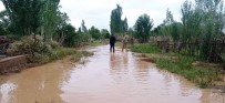 Kirgizistan'i Sel Vurdu Açiklamasi Onlarca Evi Su Basti