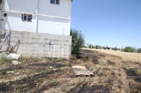 Ekili Alanda Çikan Yangin Silah Fabrikasina Siçramadan Söndürüldü